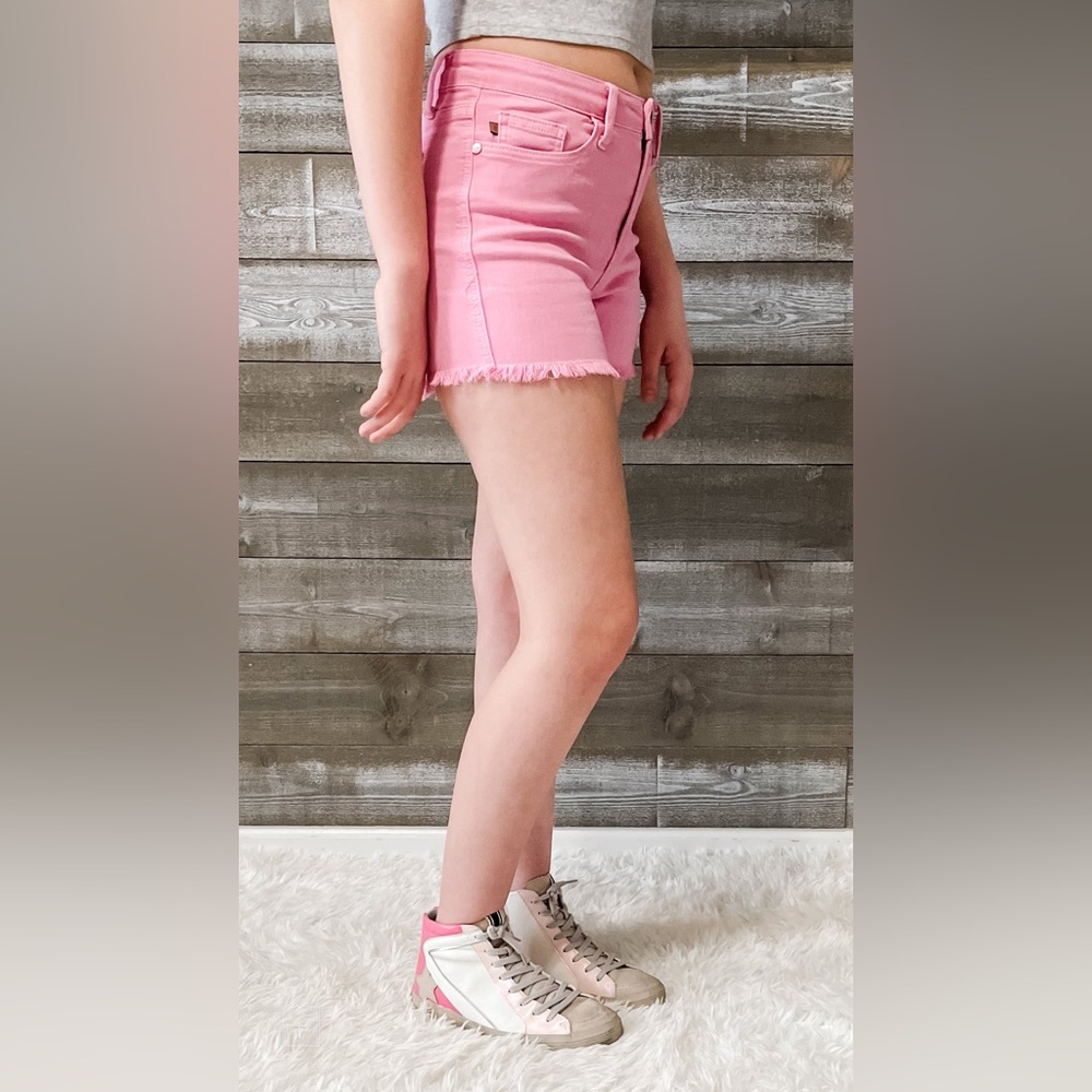 Judy Blue Pink High-Rise Frayed Hem Denim Shorts - Picture 7 of 14
